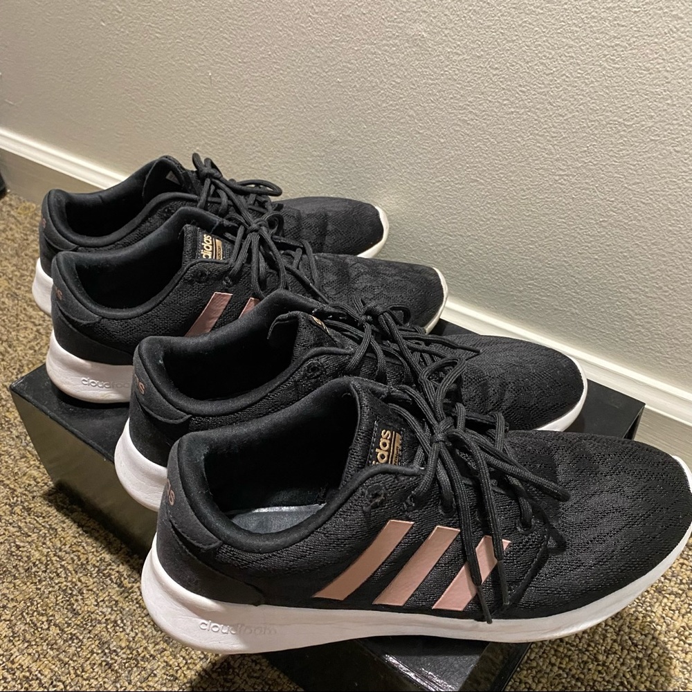 2 pairs of preloved Adidas sneakers for just $30!!!👟🤯🥳💙 ✅